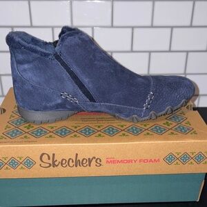 Skechers Women's Navy Sneakers